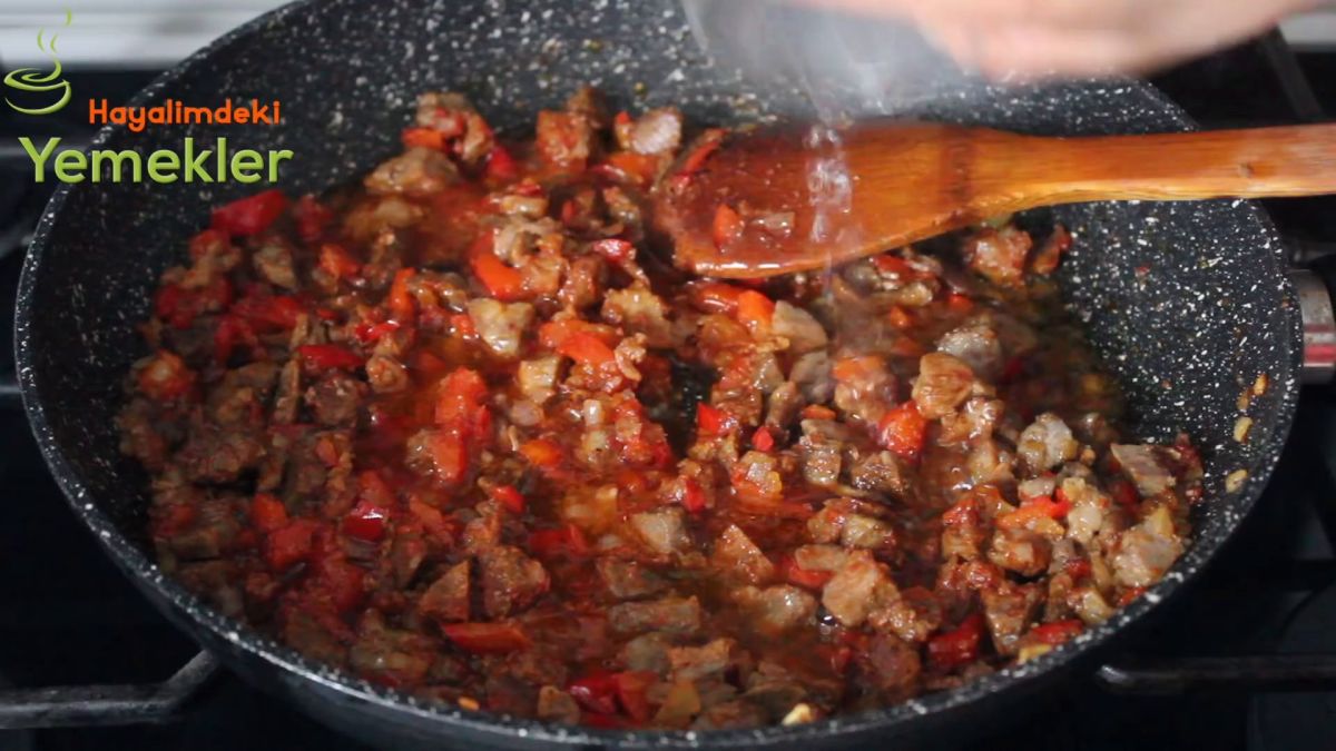 Kaşarlı Patates Musakka Tarifi Videosu Kaşarlı Patates Musakka Tarifi Videosu