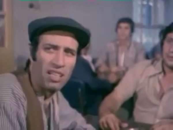 Kemal Sunal Yan Bakma Sahnesi Orhangencebayvebiz Web Tv