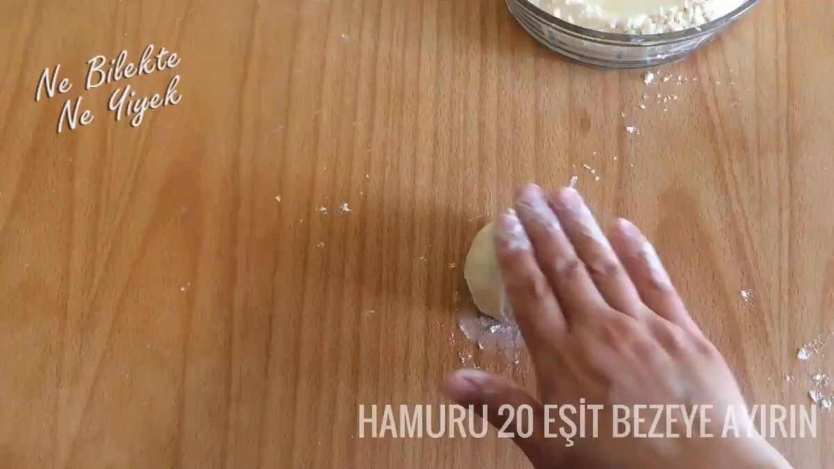 Ispanaklı Kaşarlı Gözleme Tarifi Videosu Ispanaklı Kaşarlı Gözleme Tarifi Videosu