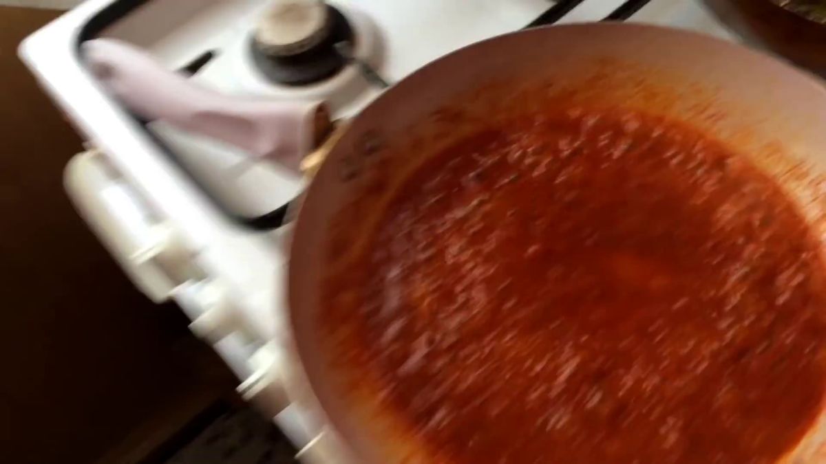 Salçalı Yumurta Kavurması Nasıl Yapılır Videosu Salçalı Yumurta Kavurması Nasıl Yapılır Videosu