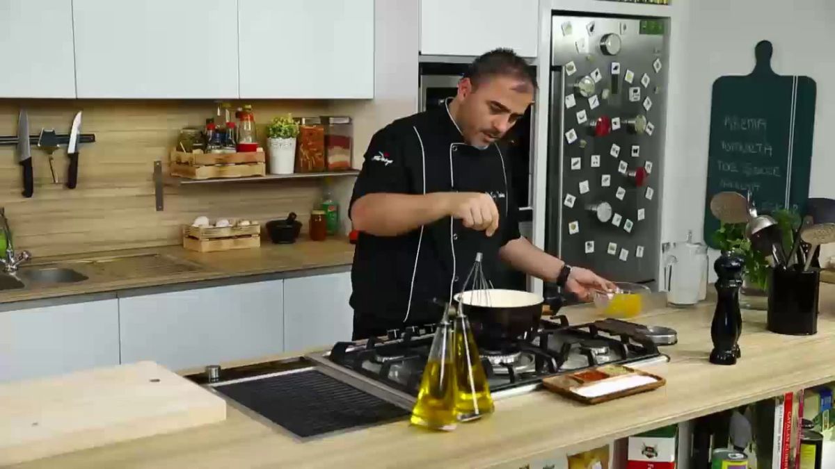 Creme Brulee Nasıl Yapılır Videosu Creme Brulee Nasıl Yapılır Videosu