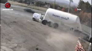 ANITKABİR'DE SLOGAN TERBİYESİZLİĞİ GELENEK HALİNE GELDİ