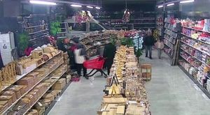 Bursa'da icraya giden avukatın yanağını kopardılar
