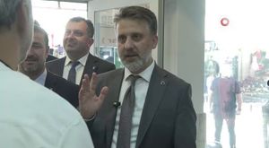 Bursa'da yolda kalan otomobile Türk işi kurtarma