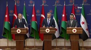 Tezgahtaki tatlıları çalan hırsız dükkan sahibini çileden çıkarttı