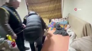 İZMİR'DE BÖREK TEZGAHINDA FARE SKANDALI: İŞLETME MÜHÜRLENDİ