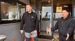 Futbol turnuvasındaki bıçaklı kavga kamerada: 2'si ağır 3 yaralı