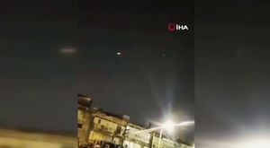 Araçlar arasında makas atarak trafiği tehlikeye düşürdü