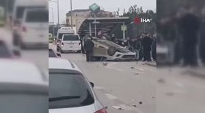 Fransa'da yüzlerce taksi şoförü protesto düzenledi