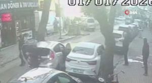 Köpek gibi davranarak yılda 9 milyon lira kazanıyor