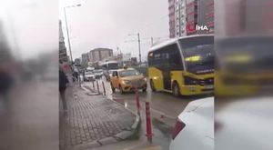 Edinilen bilgiye göre, Beşevler Mahallesi'nde bir akaryakıt istasyonunda film sahnelerini aratmayan anlar yaşandı. Yakıt almak için istasyona giren otomobilin sürücüsü araçtan inip ödeme yapmaya girdi. Yakıt tabancası takılıyken kendi kendine hareket eden