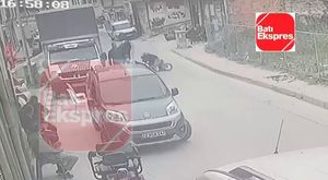 MİNİBÜSLE KAFA KAFAYA ÇARPIŞTI: 5 YARALI