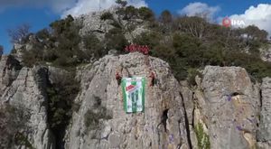 Bursa'da yolcu minibüsü devrildi! Çok sayıda yaralı var