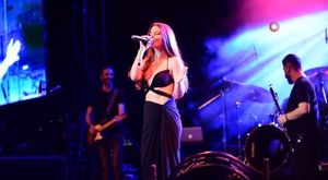 Derya Uluğ'dan Bursa'da konser