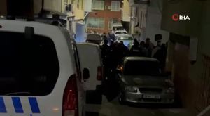 Edinilen bilgiye göre, Beşevler Mahallesi'nde bir akaryakıt istasyonunda film sahnelerini aratmayan anlar yaşandı. Yakıt almak için istasyona giren otomobilin sürücüsü araçtan inip ödeme yapmaya girdi. Yakıt tabancası takılıyken kendi kendine hareket eden