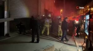 Bursa'da evinin önüne motosikletini çeken motokurye ile kavga ettiler!