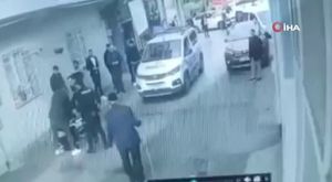 Bursa'da kamyonun devrilme anı kameralarda