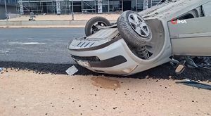 Motor arızası veren otomobil alev alev yandı