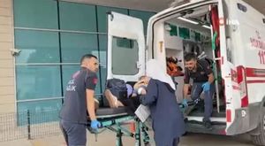 Bursaspor taraftarlarını taşıyan minibüs TIR'la çarpıştı: Çok sayıda yaralı var!