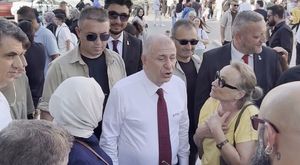 Bursa'da bıçaklı dehşet! Önce kadına yumrukla sonra yanındaki arkadaşına bıçakla saldırdı...