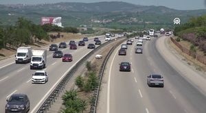 Bursa'da 8 yaşındaki Ecrin hayvan pazarının en küçük satıcısı