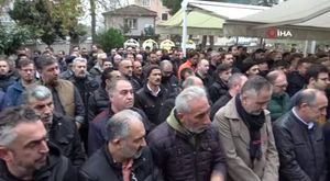 Bursa'da bıçaklı kavga: Baba ve 2 oğlu yaralandı