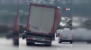 Bursa'da zabıta çevreyi kirletenlere mıntıka temizliği yaptırdı!