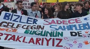 BURSA’DA PES DEDİRTEN HIRSIZLIK: “ARAÇ BENİM” DİYE DİRETTİ