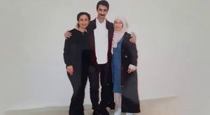 Yunanistan Halk Cephesi’nden Hasan Farsak ve Kostandina Karçioti’nin Gözaltına Alındıkları zaman Elimize Geçen Videoları Yayınlıyoruz