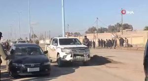 Bursa'da park halindeki kamyonet alev alev yandı