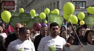 3 motosikletin karıştığı kazada 19 yaşındaki genç hayatını kaybetti