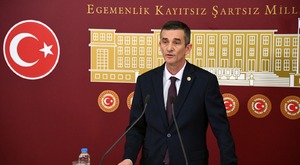 Süleyman Servet Sazak MHP Genel Başkanlığı Adaylığını Açıklıyor - İzleyiniz 