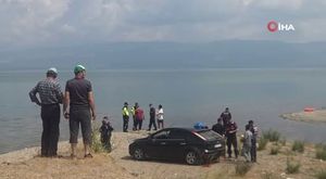 Hasta öğrencisine karnesini evinde vererek sürpriz yaptı
