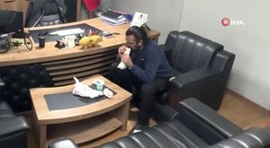 Sürücünün refleksi kazayı böyle önledi