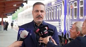 7 yaşındaki Harun, anne ve babasının sesini gözyaşlarıyla karşıladı