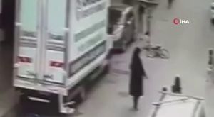Güldür Güldür'de Bakan Nebati skeci sosyal medyaya damga vurdu: Kim yazdı bunu?
