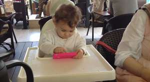 Zeynep Su Iphone Kullanıyor (11.05.2013)