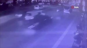 Tartıştığı adama arka arkaya tokat attı