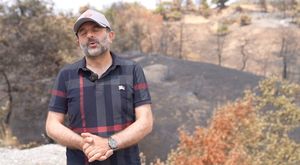 5 litrelik suları çiçek saksılarına boşaltıp yerine aldığı benzinle ormanı yakmış