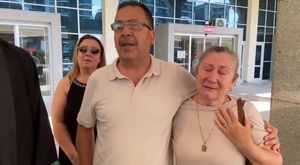 POLİS OMZUNDAN YARALANDI