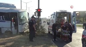 Bursa'da belediye otobüsü ile otomobil çarpıştı: 2 ölü
