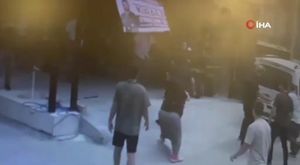 Aracın çarptığı genç kız yaralandı...Kaza anı kamerada