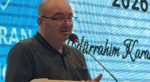 Bursa'da tıra arkadan çarpan sürücü araç içinde sıkışarak can verdi