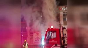 İstanbul İstiklal Caddesi'nde İYİ Parti heyetine tepki