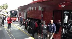 Bursa Karacabey'de korkutan yangın! Çatı alevlere teslim oldu