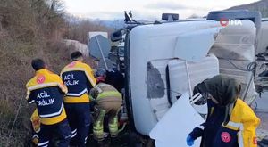 Bursa'da muhtarlığa gelen vatandaşları şiirle karşılıyor
