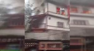 Çöp karıştırırken bulduğu bayrağı bakın ne yaptı