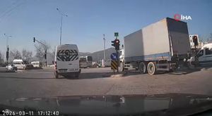 Bursa’da şehidine vefa: Öğrencilerden duygulandıran anma töreni