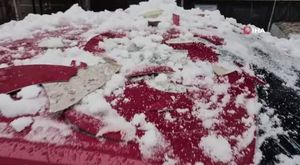 Bursa'da park halindeki kamyonet alev alev yandı