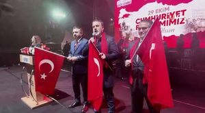Marketin camını betan ile kırdılar